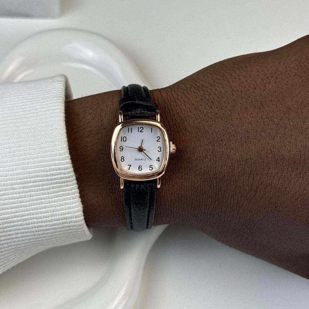 black & Gold Minimal Watch